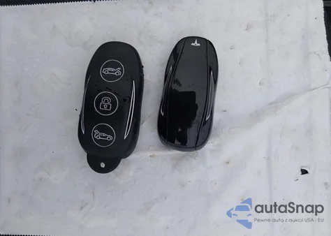 2014 Tesla Model S P85 из США, поврежденный, VIN 5YJSA1H15EFP40094